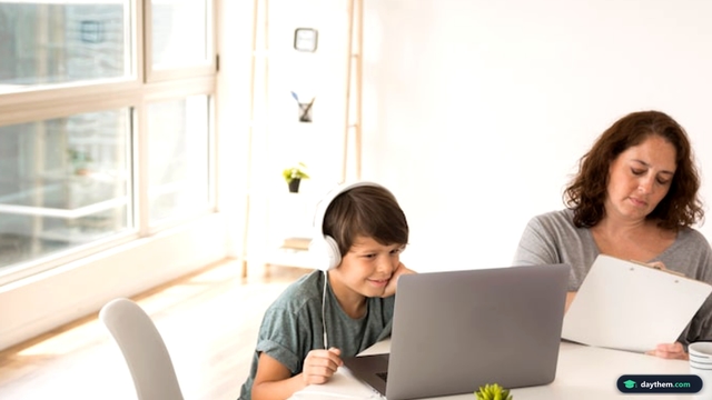 Làm gia sư có cần bằng cấp không