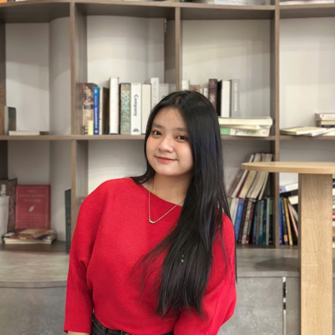 Sinh viên dạy kèm Nguyễn Ngọc Nhã Hân Đại học Khoa Học Tự Nhiên ĐHQG TPHCM