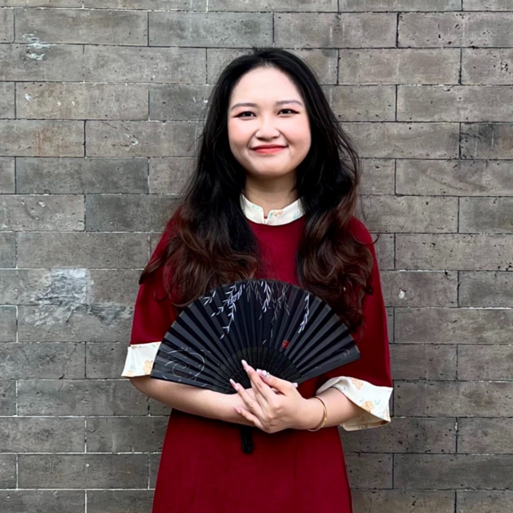 Gia sư dạy kèm Nguyễn Nhật Vy Edupia Tutor