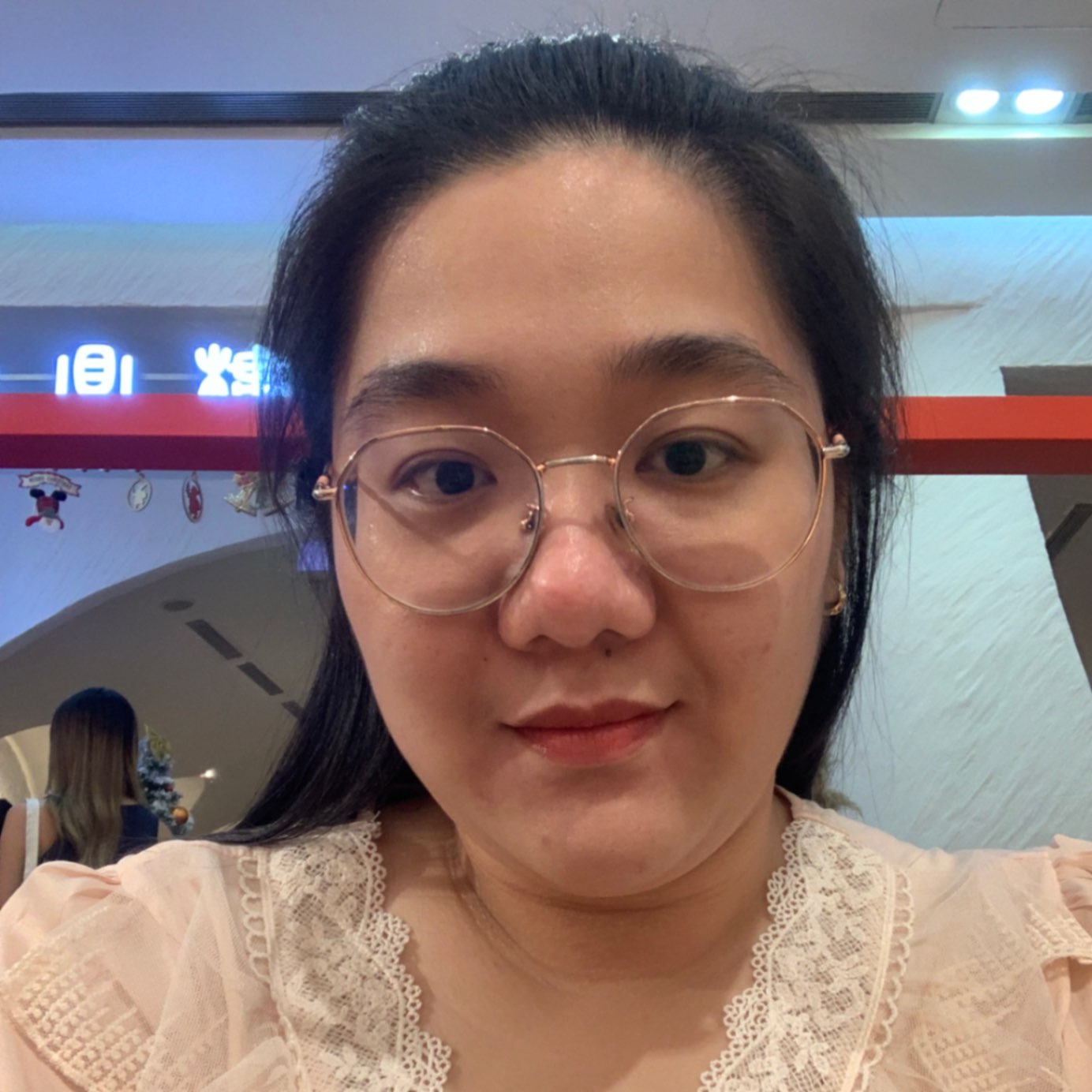 Lưu Uyển Nghi
