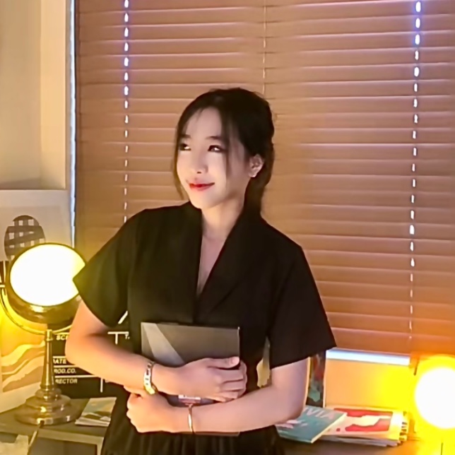 Giáo trình của cô Nguyễn Hoàng Bảo Thi trình độ đại học biên soạn