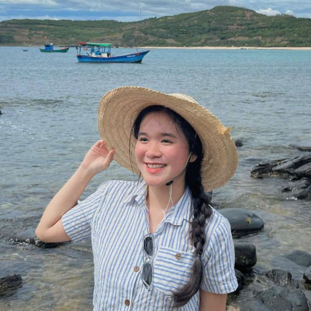 Sinh viên dạy kèm LÊ ĐÀO QUỲNH TRANG Trường đại học Ngoại ngữ-Tin học