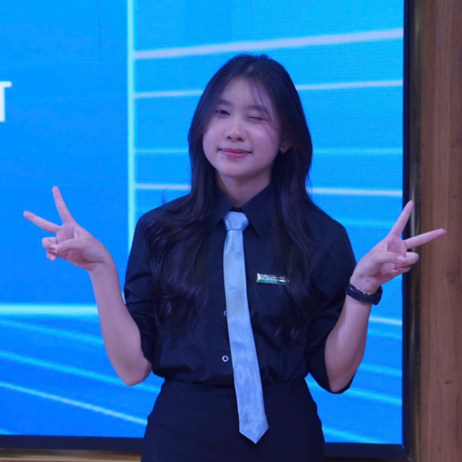 Sinh viên dạy kèm Tạ Ngọc Khánh Duyên Đại học Kinh tế - Luật