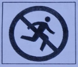  What does the sign say? (ảnh 1)